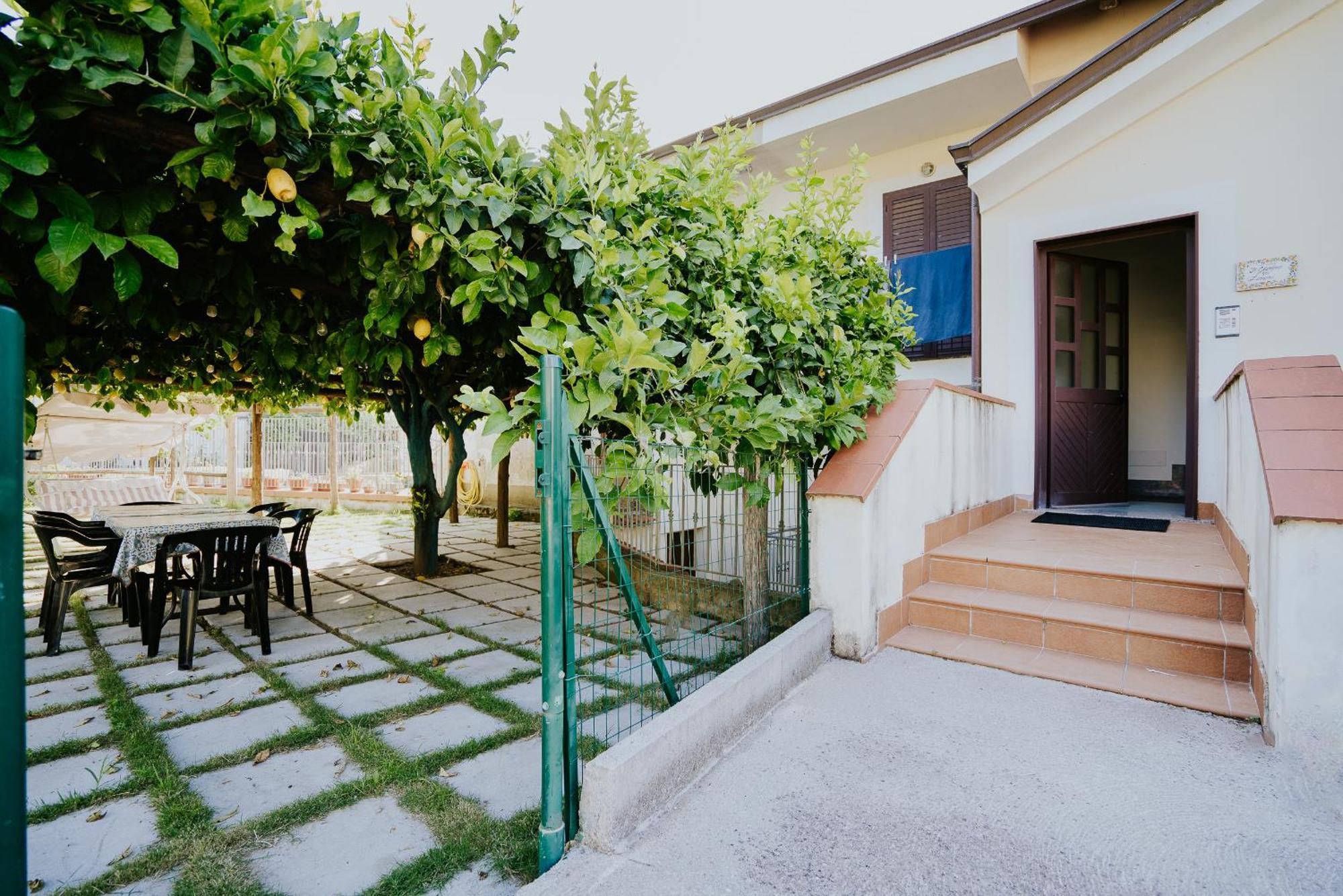 Il Giardino Dei Limoni Apartment Polvica Luaran gambar