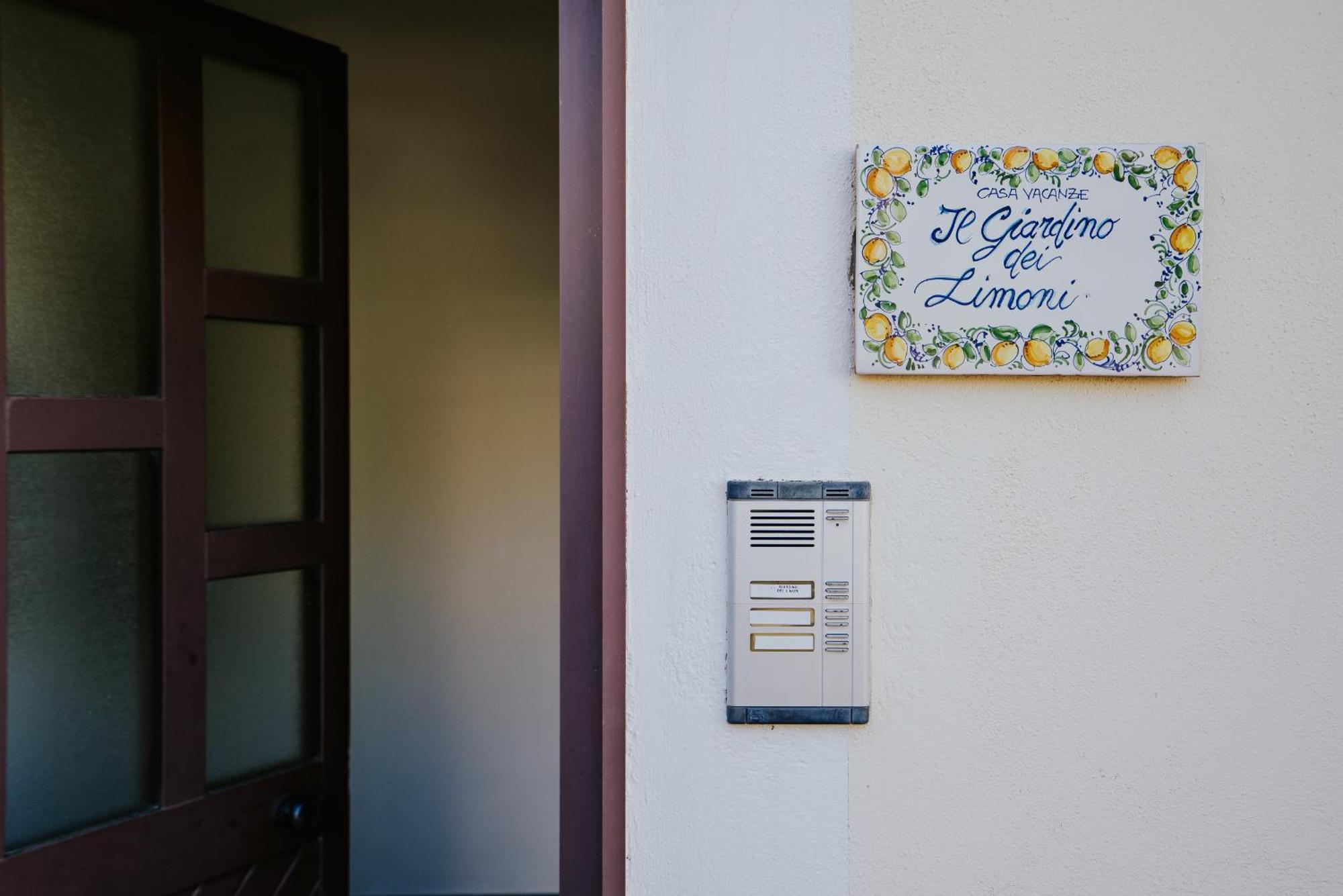 Il Giardino Dei Limoni Apartment Polvica Luaran gambar
